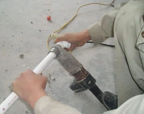 甘德漏水维修电话